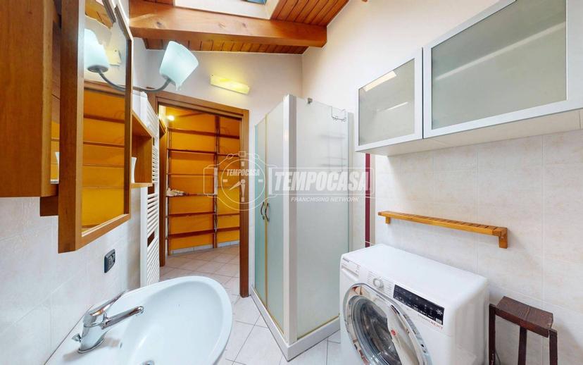 Bilocale via san pietro 18, Centro, Binago — foto 6 di 19