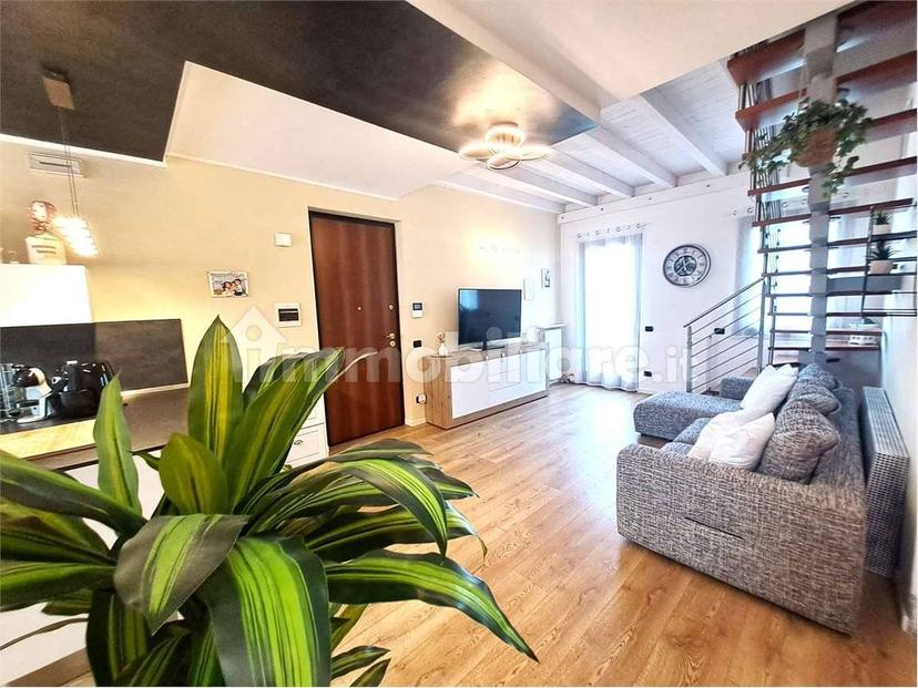 Trilocale via G. Verdi,  3, Beccacivetta Azzano, Castel d'Azzano — foto 6 di 36