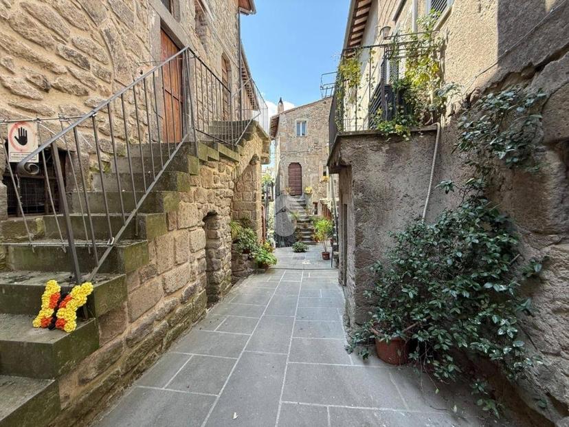 Trilocale vicolo Dell' Arco 19, Centro, Vitorchiano — foto 7 di 14