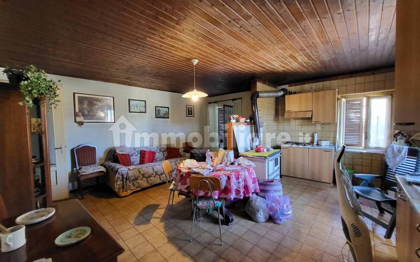 Rustico via Camillo Benso di Cavour, Pocapaglia — foto 13 di 30