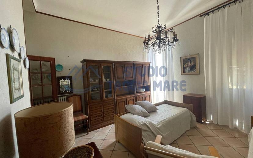 Quadrilocale via Arziglia, Centro Storico, Sant'Ampelio, Bordighera — foto 3 di 18
