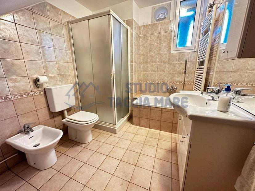 Quadrilocale via Arziglia, Centro Storico, Sant'Ampelio, Bordighera — foto 15 di 18