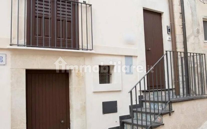 Terratetto unifamiliare via Emanuele Savarino, Modica Bassa, Modica — foto 7 di 31