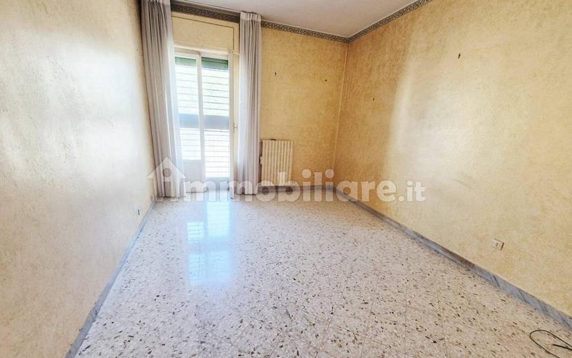 Trilocale via Napoli 207, Libertà, Bari
