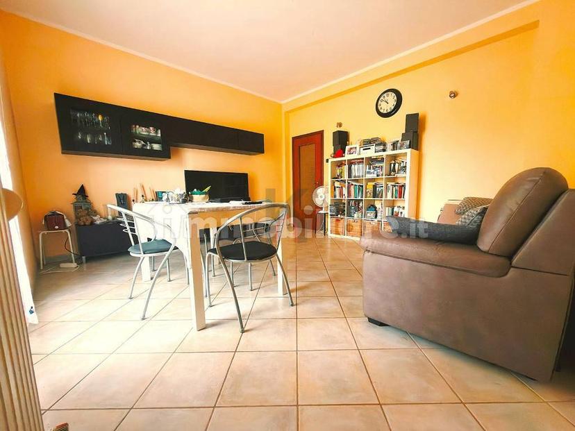 Appartamento ottimo stato, secondo piano, Centro Storico, Forlì — foto 3 di 23