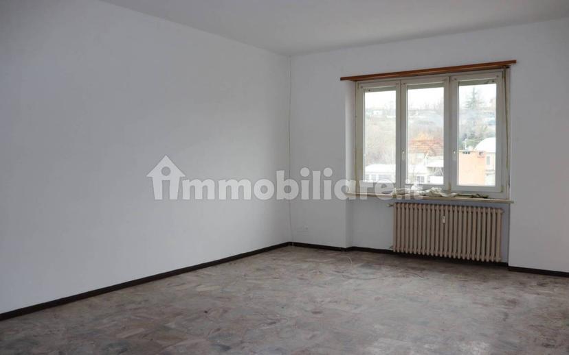 Quadrilocale via Fratelli Vicari 123, Centro, Castagnole delle Lanze — foto 11 di 20