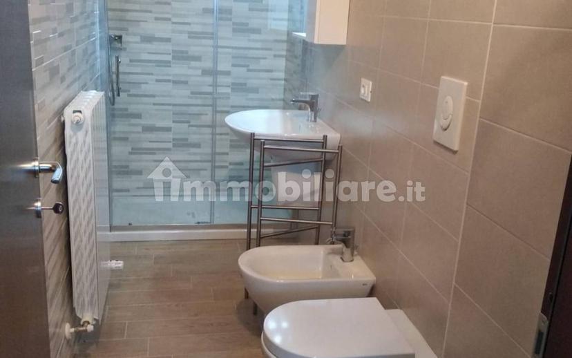 Monolocale nuovo, quarto piano, Villa Comunale, L'Aquila — foto 5 di 6