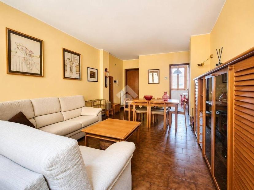 Trilocale piazza Garibaldi Giuseppe 5, Albavilla — foto 16 di 24