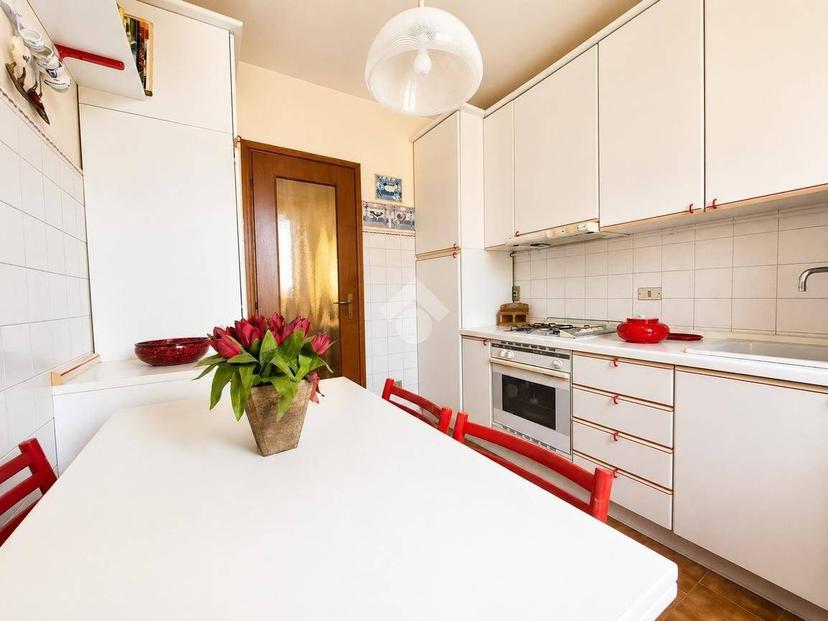 Trilocale piazza Garibaldi Giuseppe 5, Albavilla — foto 21 di 24