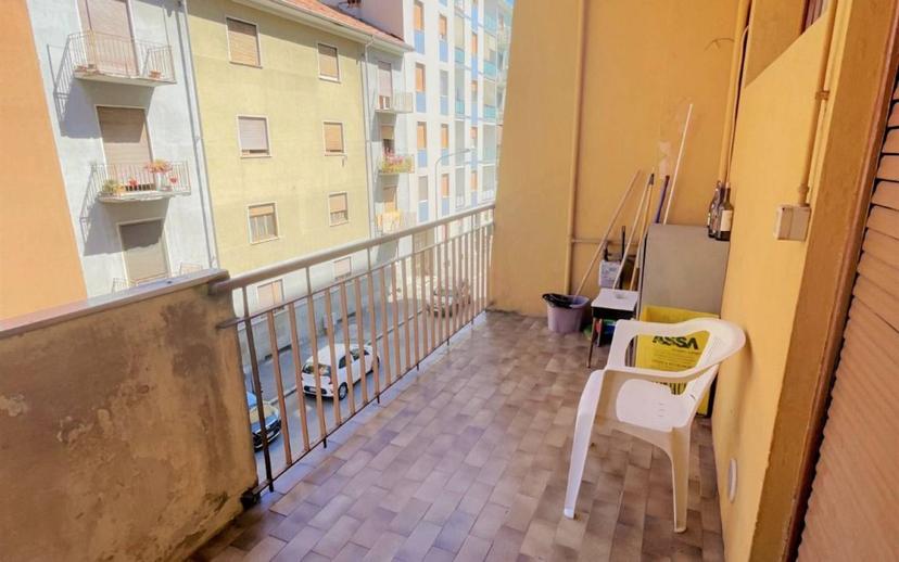 Trilocale via Monte Nero 44, Porta Mortara, Novara