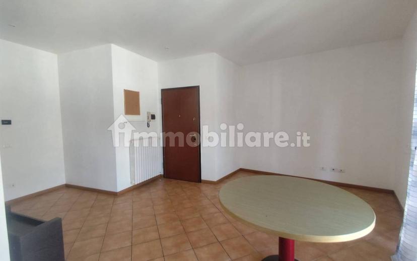 Bilocale buono stato, primo piano, Centro, Appiano Gentile — foto 11 di 13