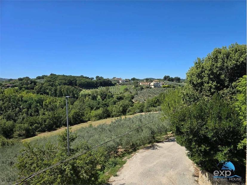 Terratetto unifamiliare 150 m², buono stato, Pozzo, Gualdo Cattaneo — foto 33 di 75