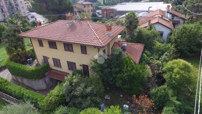 Villa bifamiliare via Statale D. Lago di Como e D. Spluga 143, Pagnano, Merate — foto 26 di 28