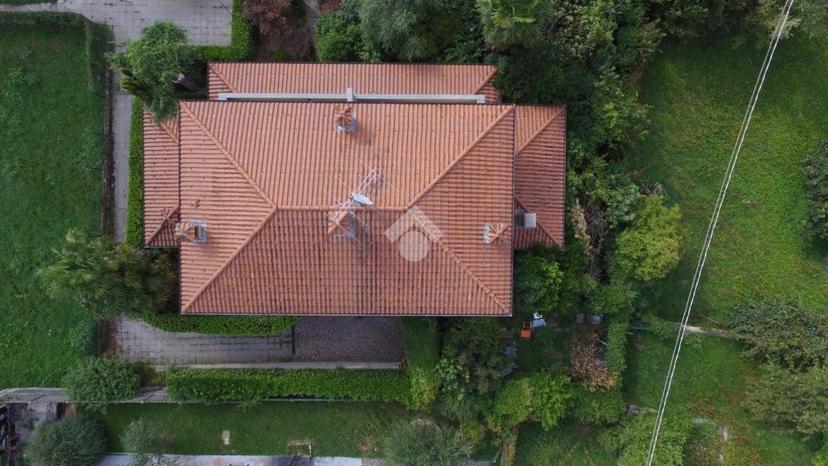 Villa bifamiliare via Statale D. Lago di Como e D. Spluga 143, Pagnano, Merate — foto 7 di 28