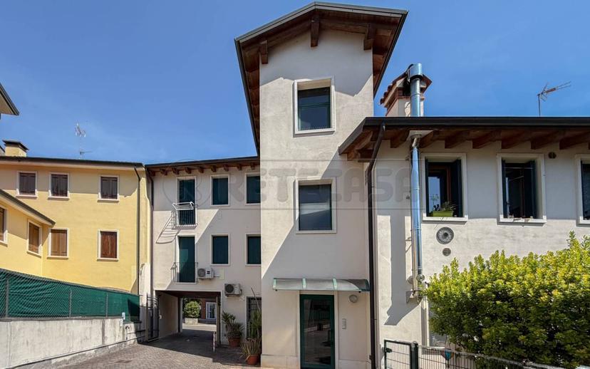 Trilocale via IV Novembre, Centro, Sovizzo — foto 3 di 19