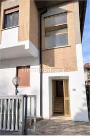 Appartamento in villa Strada Statale dei Monti Lepini 41, Borgo San Michele, Latina — foto 3 di 24