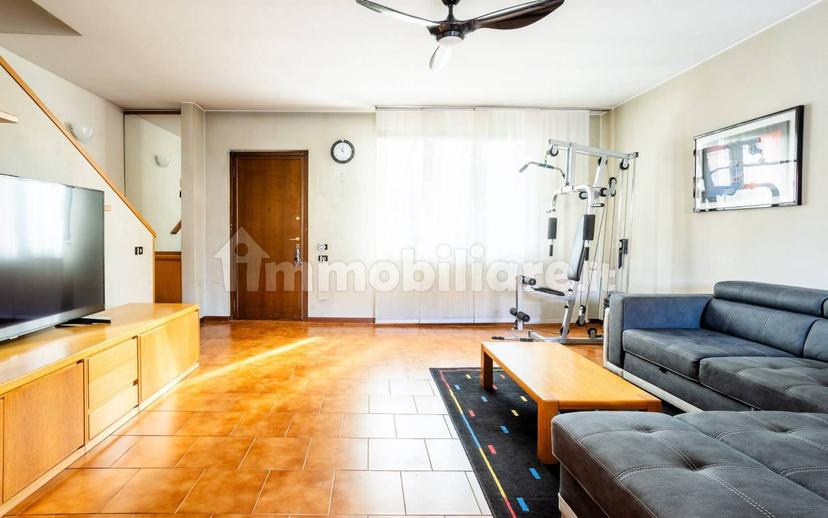 Villa a schiera via Achille Grandi 30, Centro, Biassono — foto 3 di 47