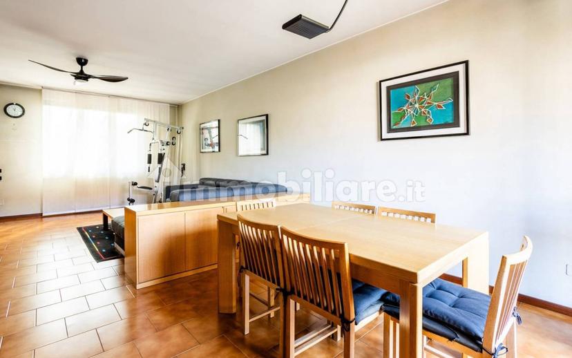 Villa a schiera via Achille Grandi 30, Centro, Biassono