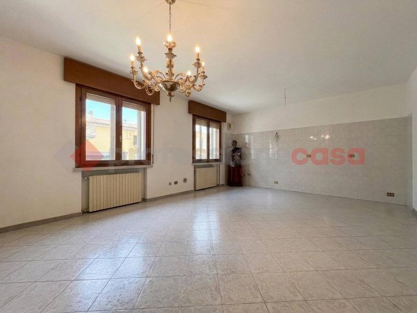 Trilocale via San Pierino, 172, Centro, Bovolone — foto 8 di 10