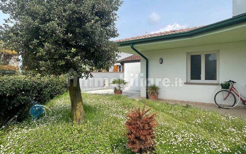 Quadrilocale ottimo stato, piano terra, Centro, Cordenons — foto 3 di 23