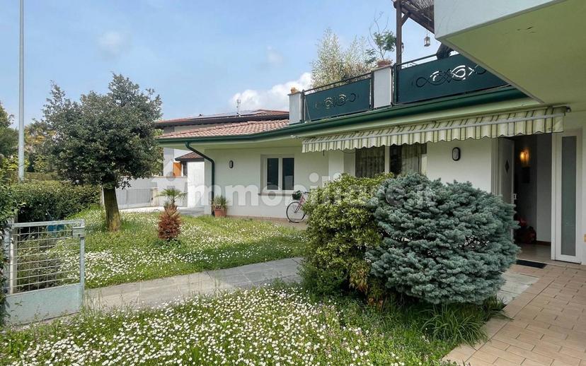 Quadrilocale ottimo stato, piano terra, Centro, Cordenons — foto 2 di 23