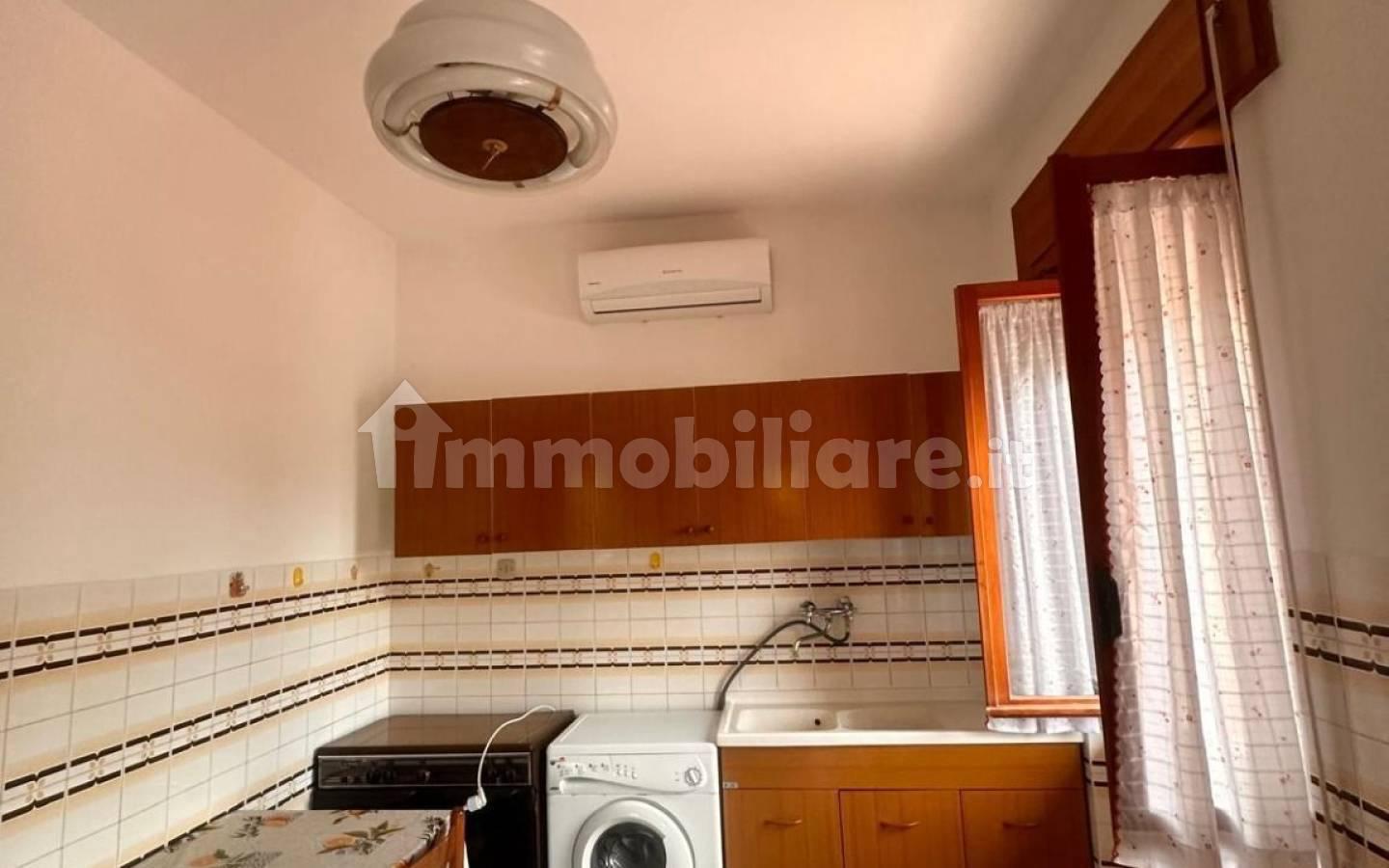 Villa bifamiliare 60 m², Latina Lido, Latina