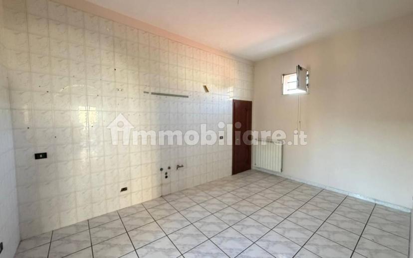 Quadrilocale buono stato, primo piano, San Prisco — foto 3 di 17