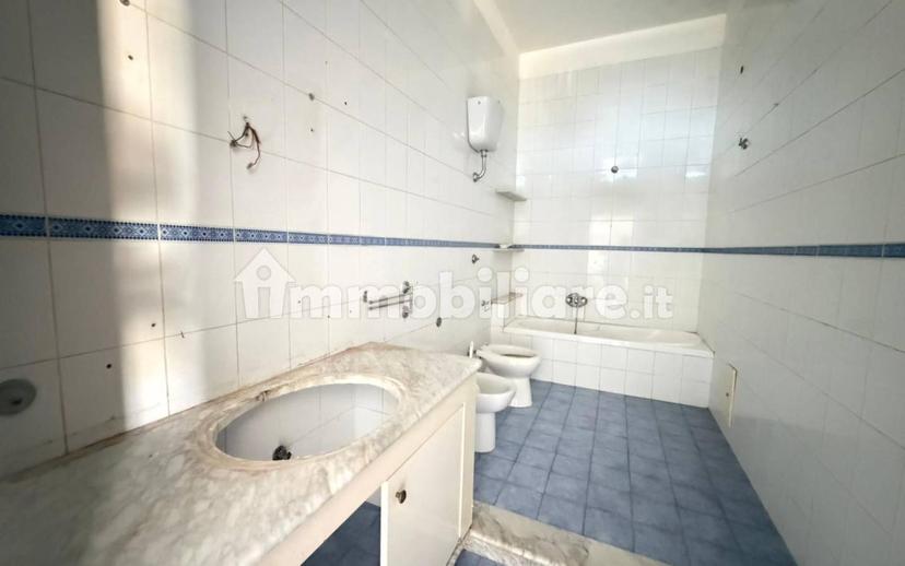 Quadrilocale buono stato, primo piano, San Prisco — foto 16 di 17