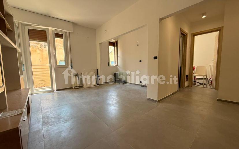 Quadrilocale ottimo stato, terzo piano, Centro, Margherita di Savoia — foto 14 di 16