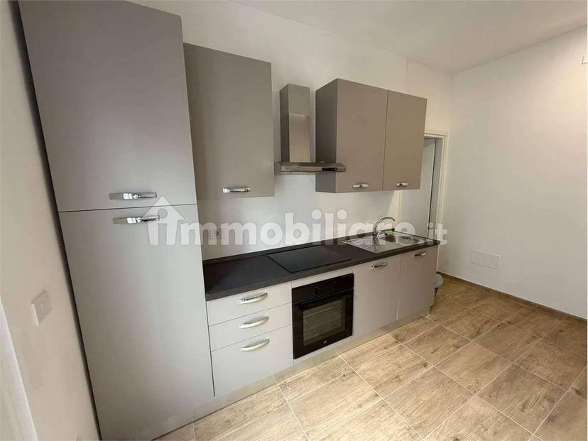 Trilocale corso Umberto I, 233, Centro, Montesilvano — foto 9 di 14