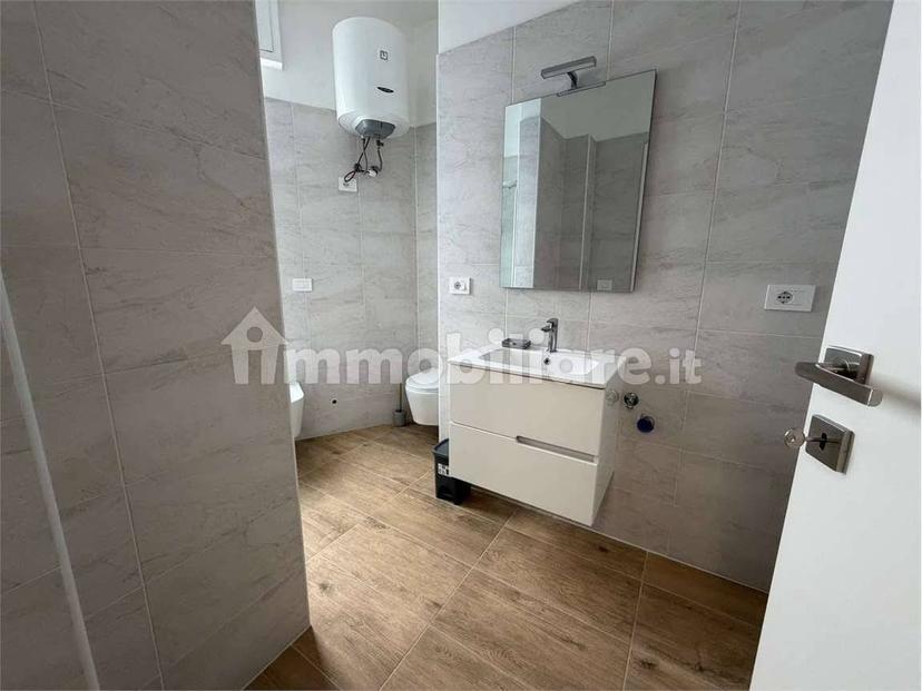 Trilocale corso Umberto I, 233, Centro, Montesilvano — foto 7 di 14