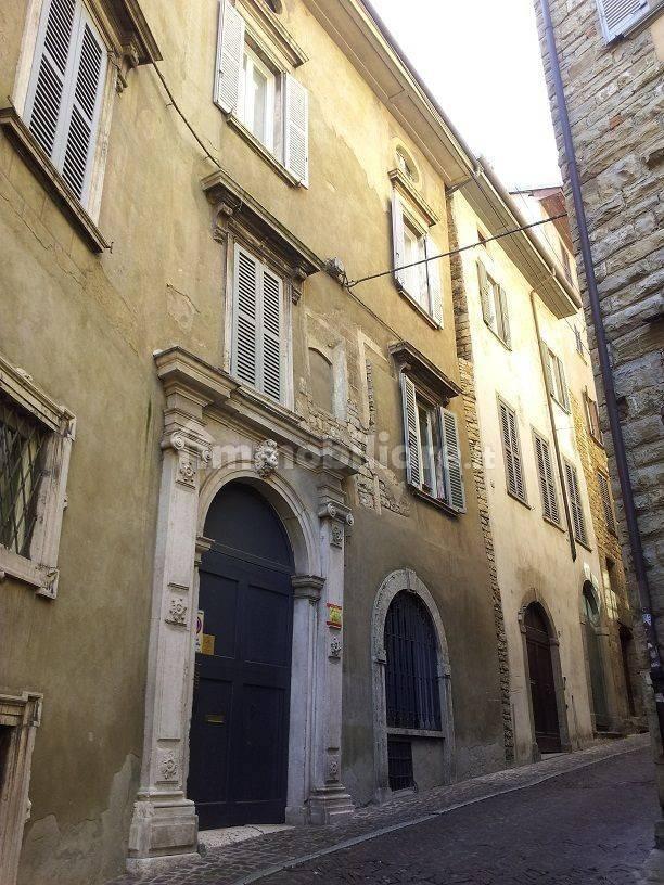 Mansarda via Gaetano Donizetti 17, Mura Veneziane - Rocca, Bergamo — foto 4 di 13