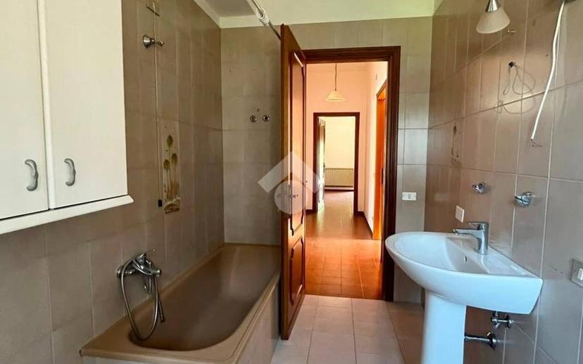 Appartamento via Gian Francesco Perini 54, Centro, Amelia — foto 12 di 36