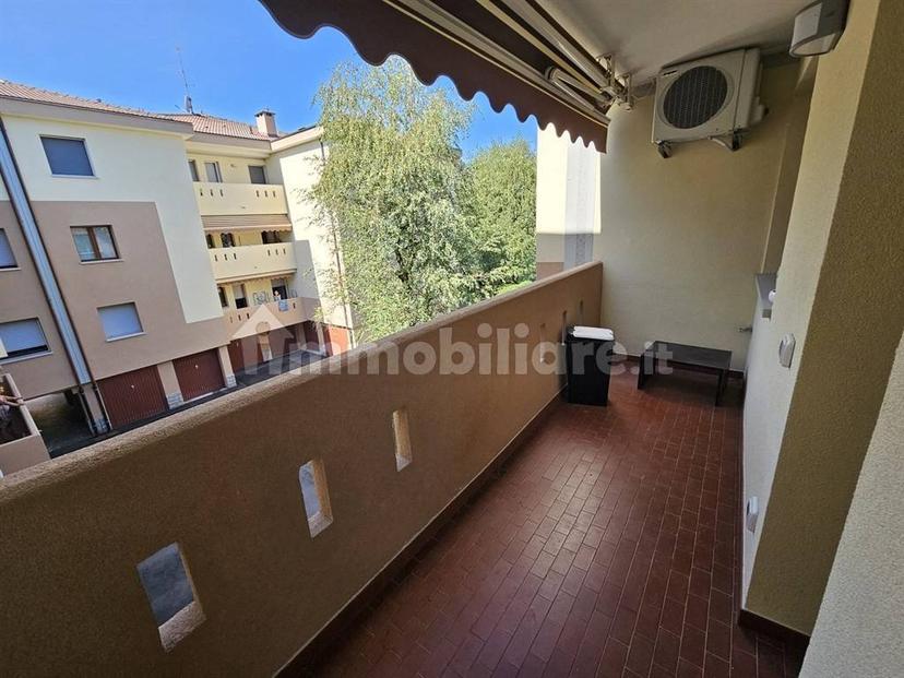 Trilocale Manzoni 30, Meda — foto 2 di 17