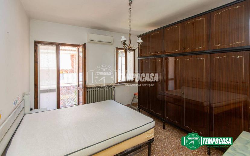Trilocale via Andrea Dellavalle 11/Lavanderia, Centro, Momo — foto 6 di 26