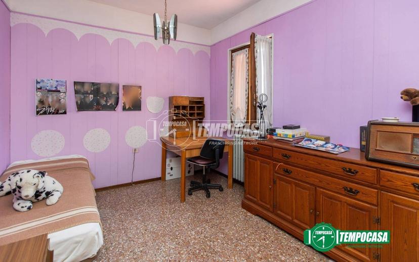 Trilocale via Andrea Dellavalle 11/Lavanderia, Centro, Momo — foto 3 di 26