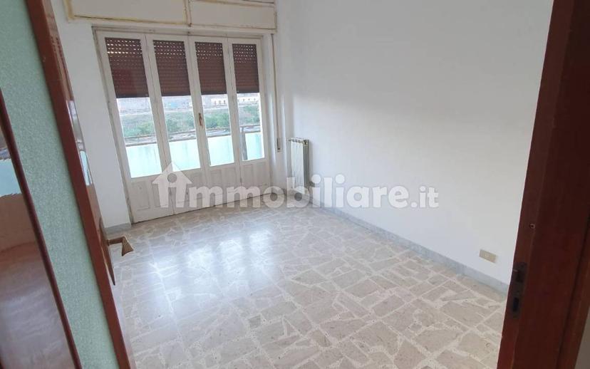 Trilocale via Napoleone Colajanni 88, Centro, Caltanissetta — foto 4 di 7