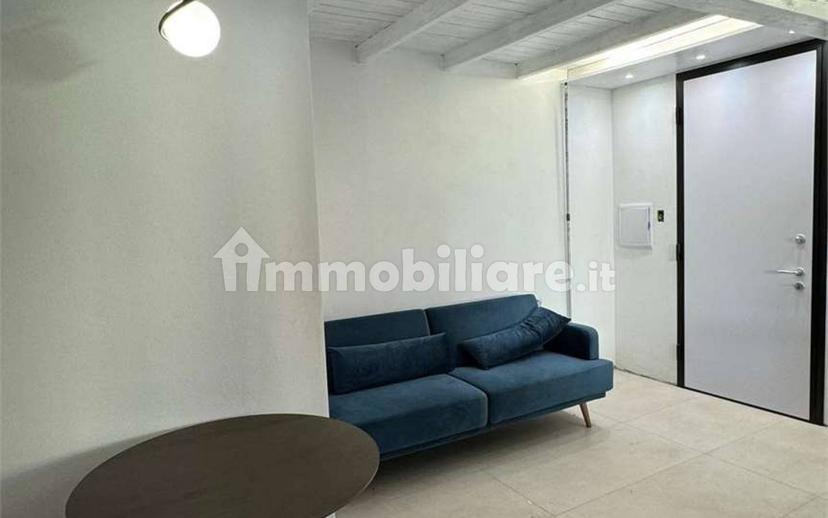 Bilocale via Grasmci, 10, Centro, Taino — foto 3 di 11