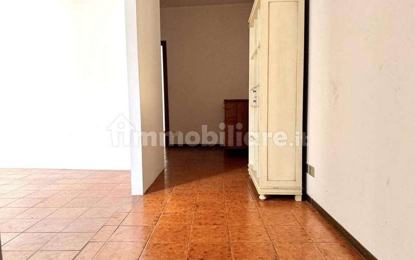 Quadrilocale piazza Martiri della Libertà 11, Centro, San Secondo Parmense — foto 5 di 26