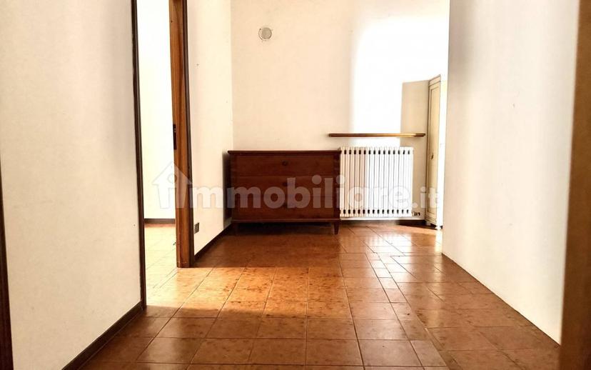 Quadrilocale piazza Martiri della Libertà 11, Centro, San Secondo Parmense — foto 9 di 26