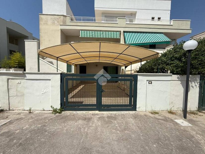Villa bifamiliare via Della Chiesa 34, Baia Verde, Lidi, Gallipoli — foto 5 di 23
