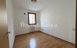 Trilocale via del Santo, Centro, Limena