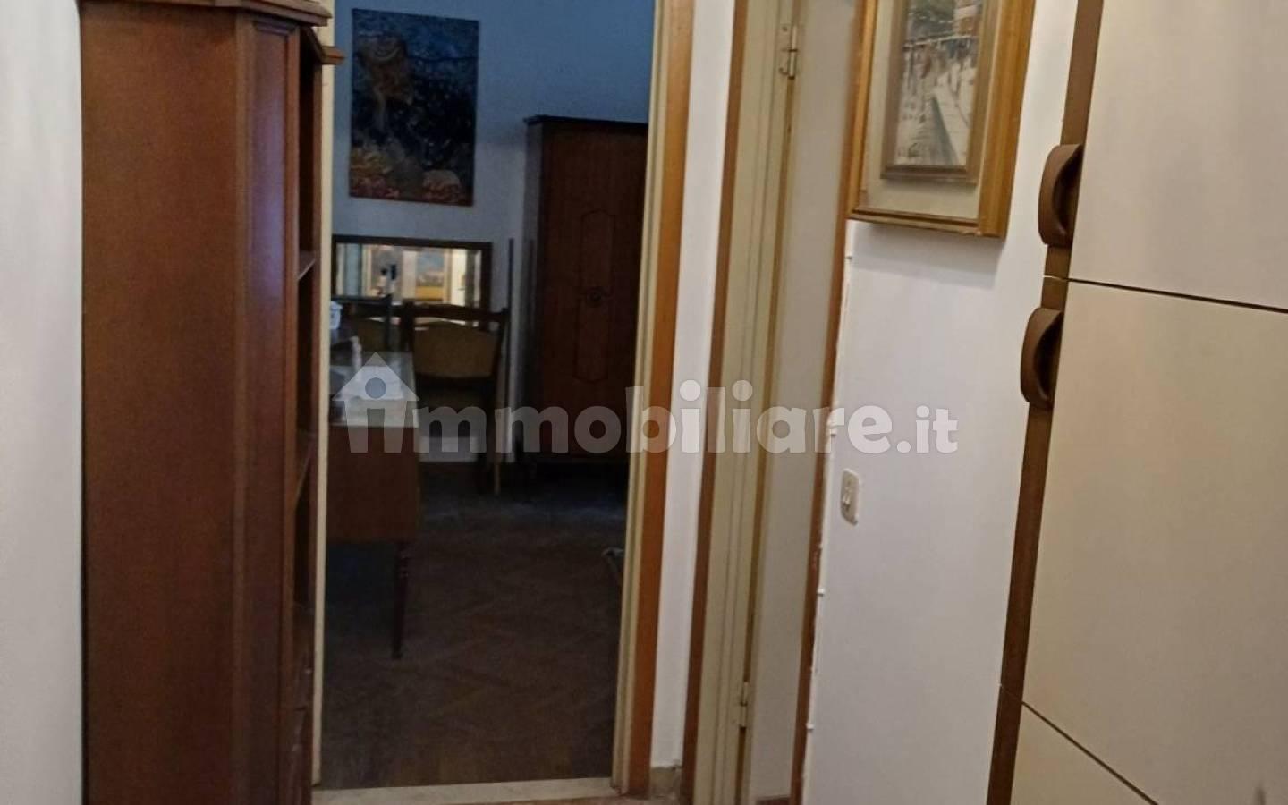 Bilocale via Ferruccio Ghinaglia 24, Piazza Castello, Cremona