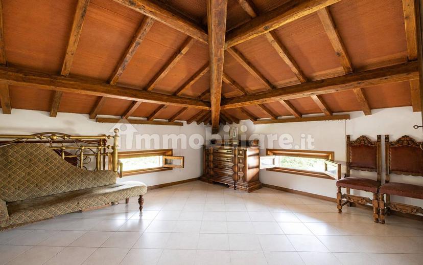 Villa unifamiliare via Provinciale Valdinievole, Castelfranco di Sotto