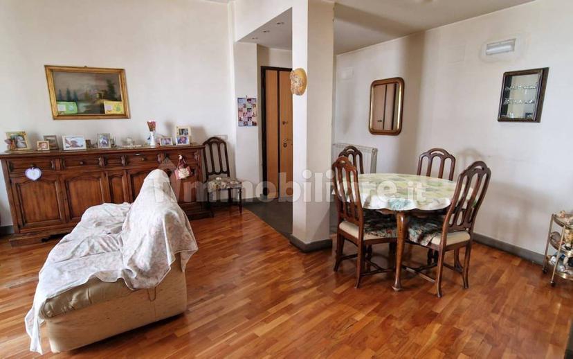 Quadrilocale via Ugo Foscolo 4, Centro, Poggio Moiano — foto 6 di 42