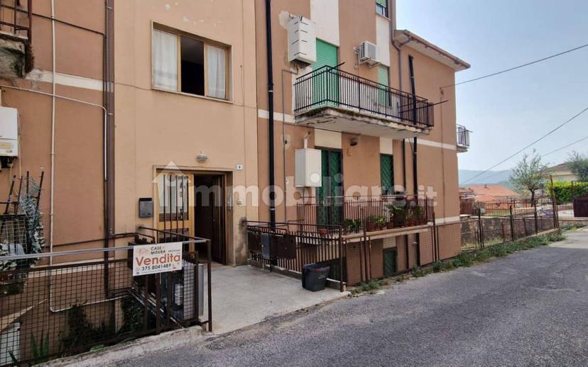 Quadrilocale via Ugo Foscolo 4, Centro, Poggio Moiano — foto 9 di 42