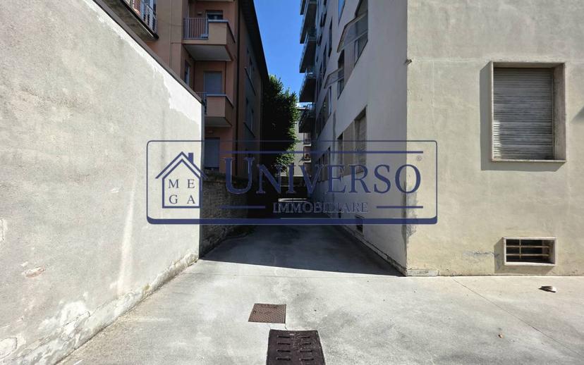 Trilocale via Antonio Gramsci 45, Centro Storico, Voghera — foto 12 di 26