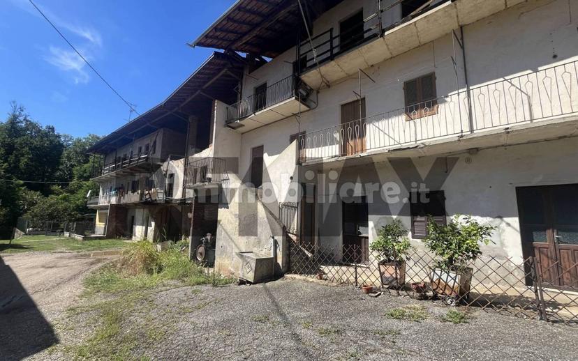 Rustico, da ristrutturare, 400 m², Borgomanero — foto 28 di 34