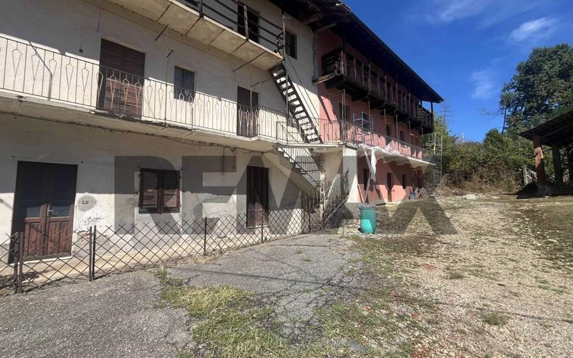 Rustico, da ristrutturare, 400 m², Borgomanero — foto 20 di 34