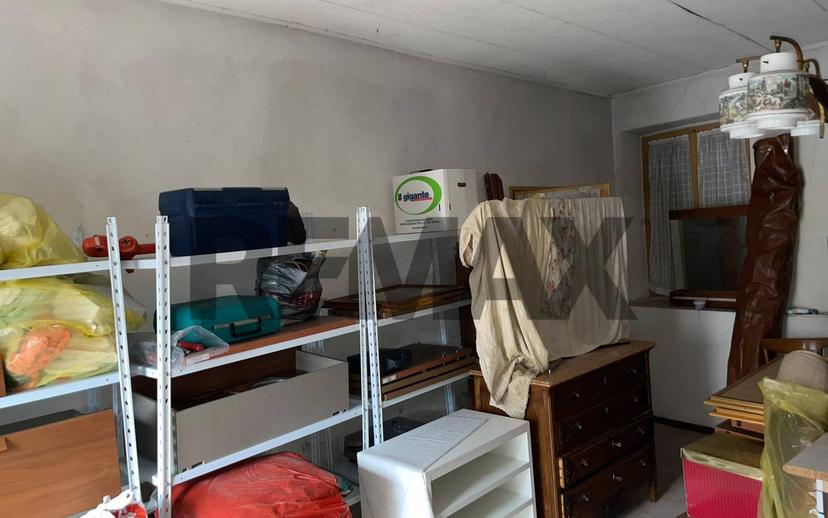 Rustico, da ristrutturare, 400 m², Borgomanero — foto 10 di 34